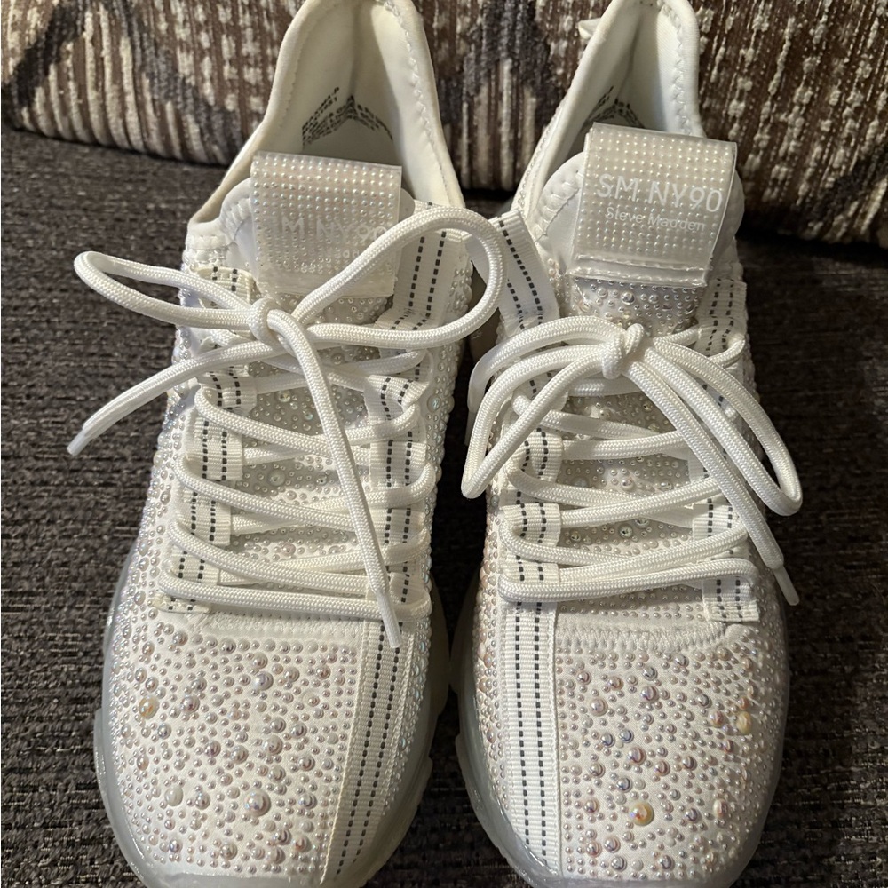 NWOB Steve Madden Maxima White 8 1/2